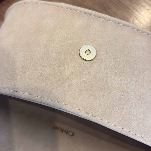 NWOT Suede Chloe sunglasses case - Picture 7 of 9